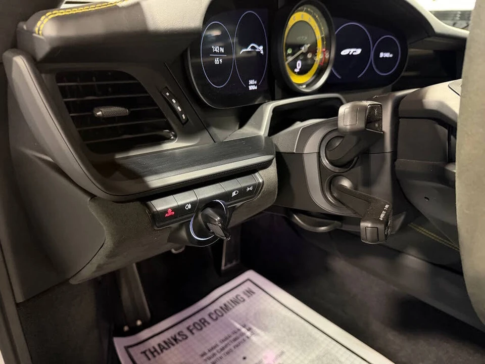 2022 Porsche 992 GT3 - Image 27 of 31