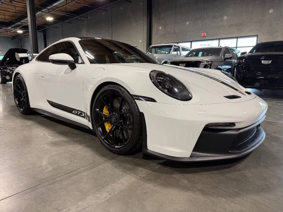 2022 Porsche 992 GT3 - Image 5 of 31