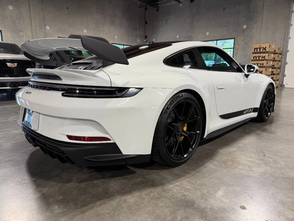 2022 Porsche 992 GT3 - Image 4 of 31