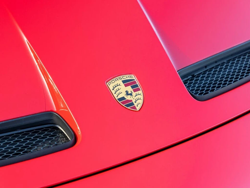 2022 Porsche 992 GT3 - Image 16 of 31