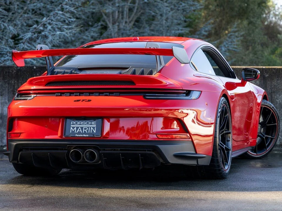2022 Porsche 992 GT3 - Image 11 of 31