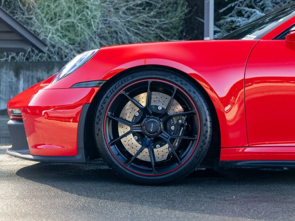 2022 Porsche 992 GT3 - Image 13 of 31