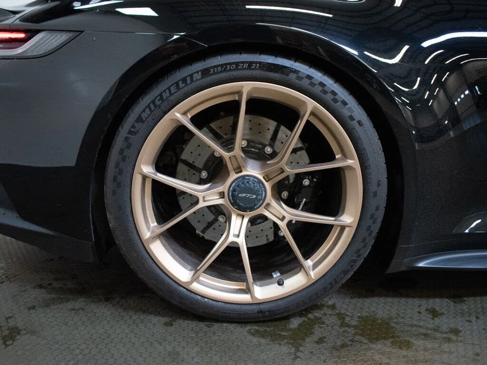 2022 Porsche 992 GT3 - Image 16 of 30