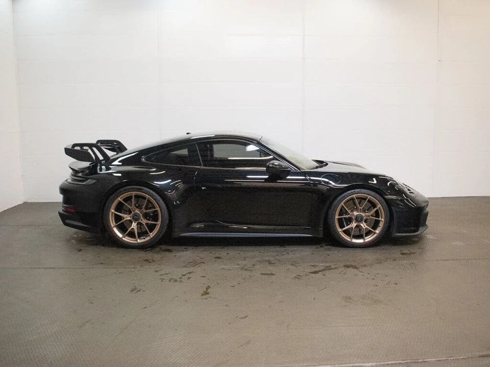 2022 Porsche 992 GT3 - Image 9 of 30