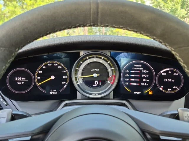2022 Porsche 992 GT3 - Image 11 of 31