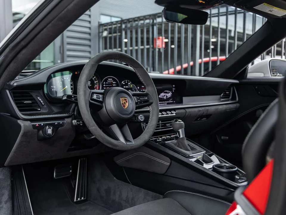 2022 Porsche 992 GT3 - Image 4 of 31