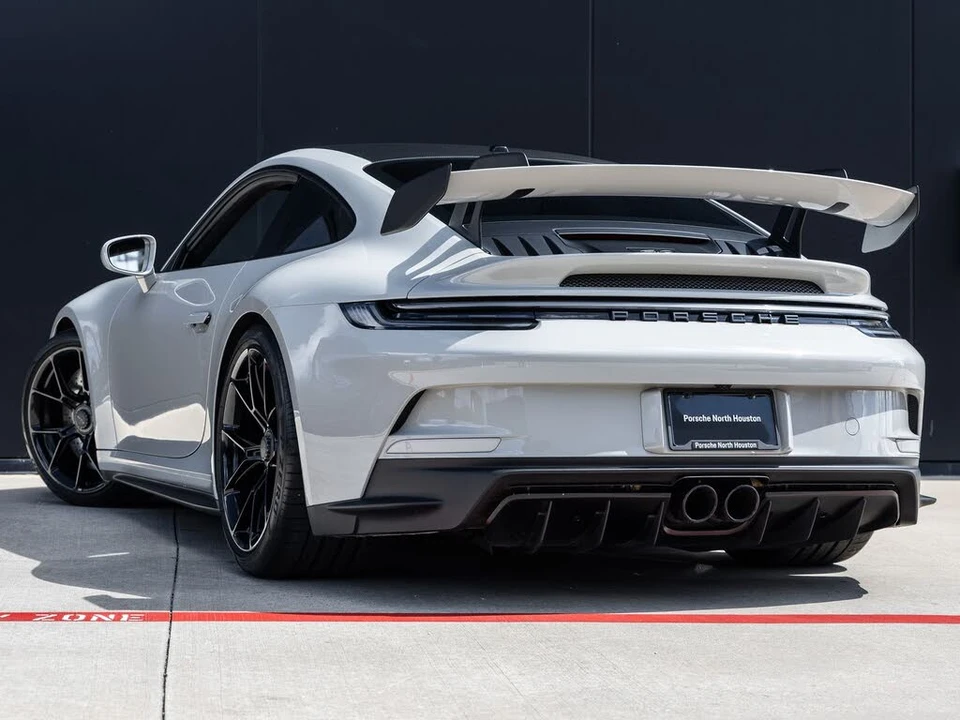 2022 Porsche 992 GT3 - Image 3 of 31