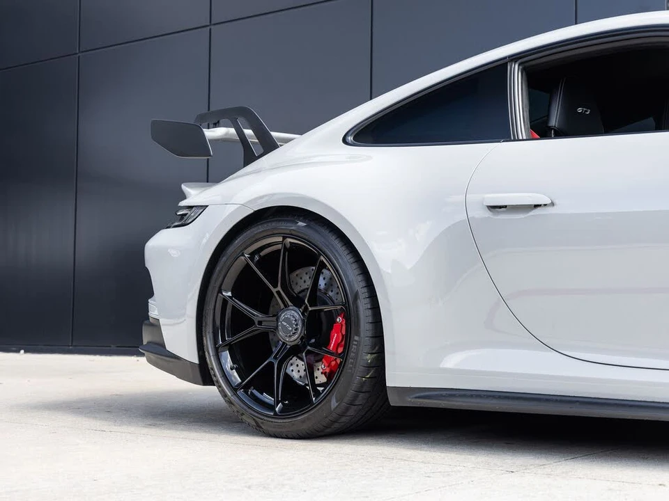 2022 Porsche 992 GT3 - Image 30 of 31