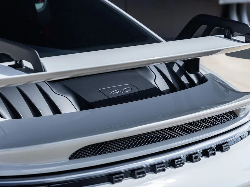 2022 Porsche 992 GT3 - Image 18 of 31