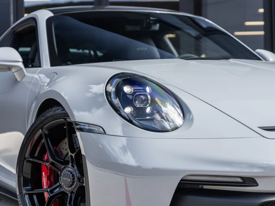 2022 Porsche 992 GT3 - Image 29 of 31