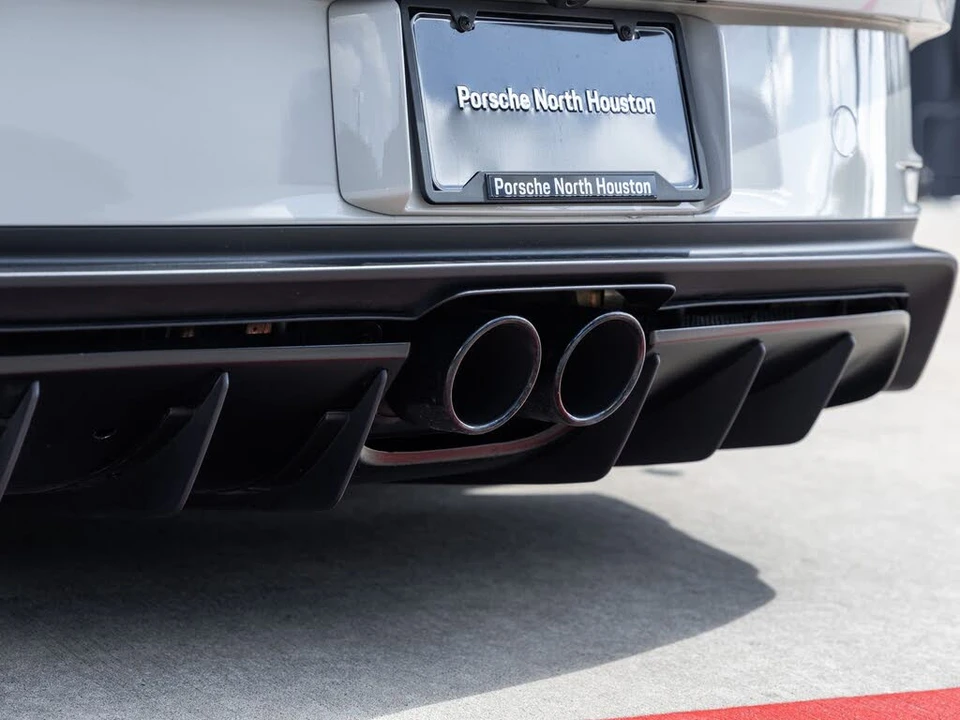 2022 Porsche 992 GT3 - Image 19 of 31