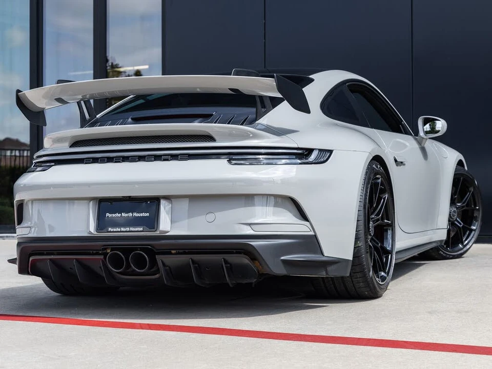 2022 Porsche 992 GT3 - Image 13 of 31