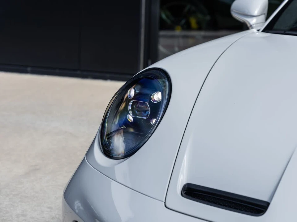 2022 Porsche 992 GT3 - Image 26 of 31