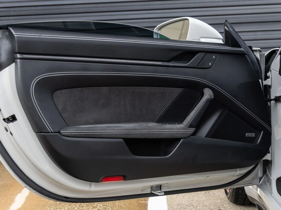 2022 Porsche 992 GT3 - Image 31 of 31