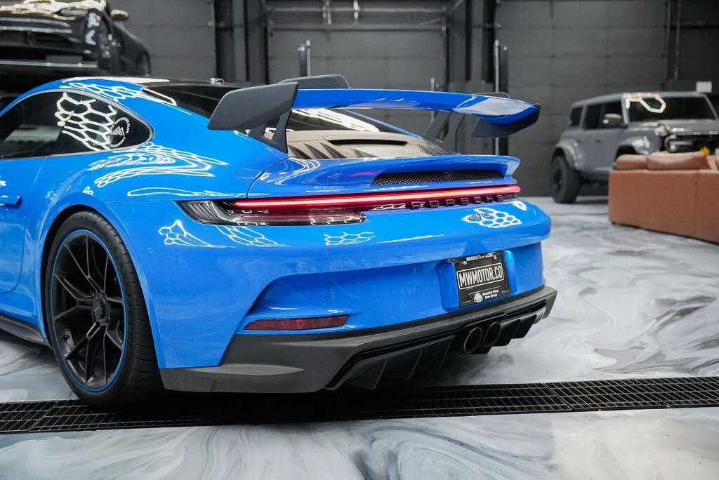 2022 Porsche 992 GT3 - Image 14 of 31