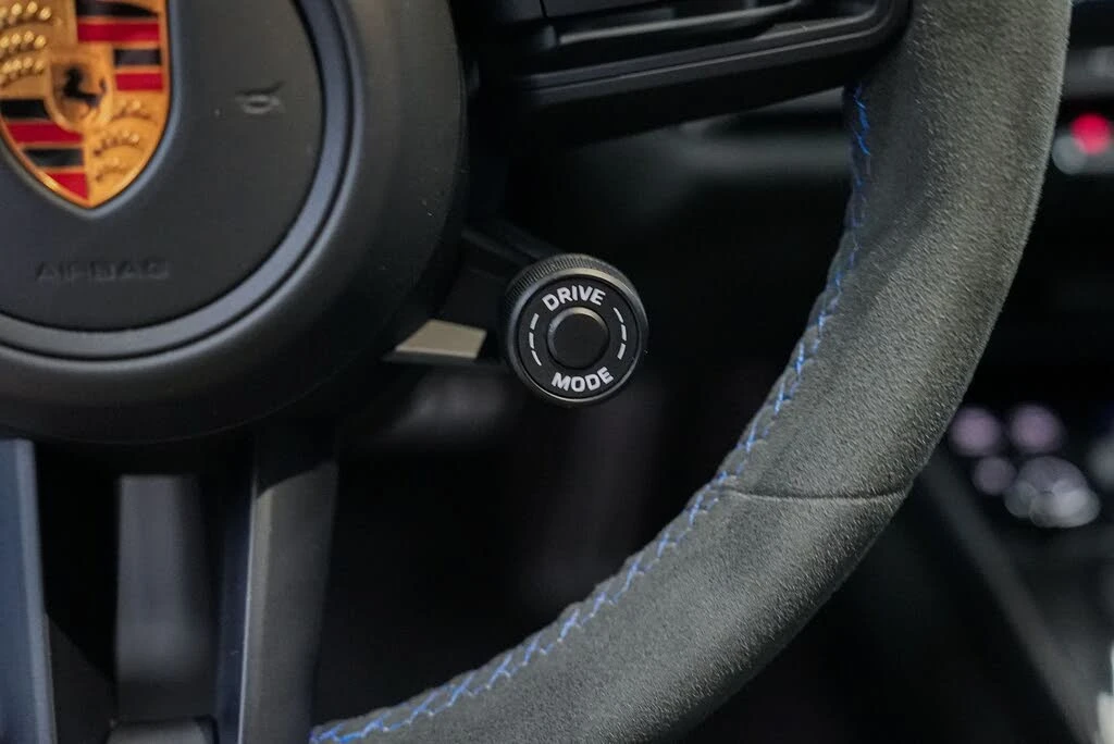 2022 Porsche 992 GT3 - Image 26 of 31