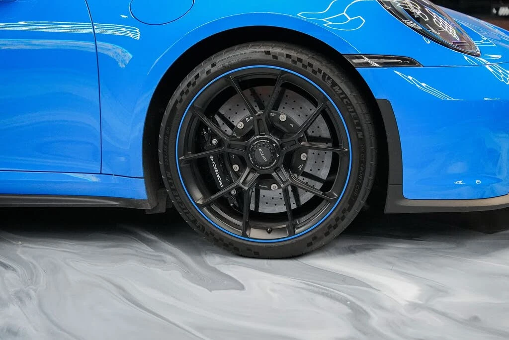 2022 Porsche 992 GT3 - Image 5 of 31