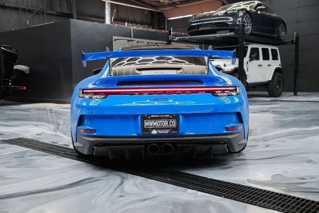 2022 Porsche 992 GT3 - Image 12 of 31