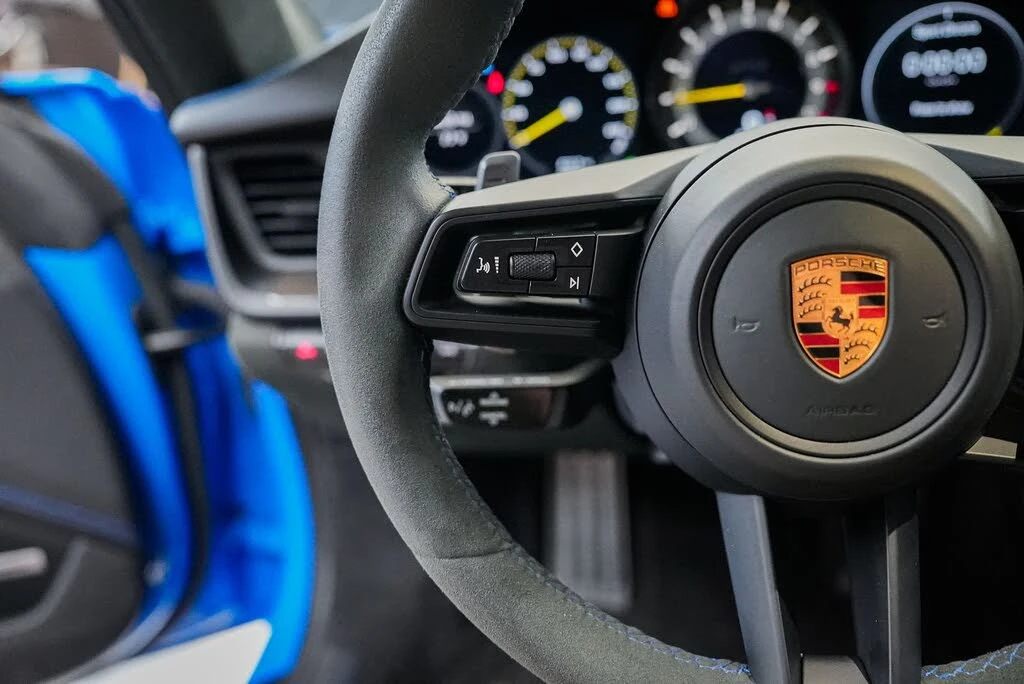 2022 Porsche 992 GT3 - Image 24 of 31