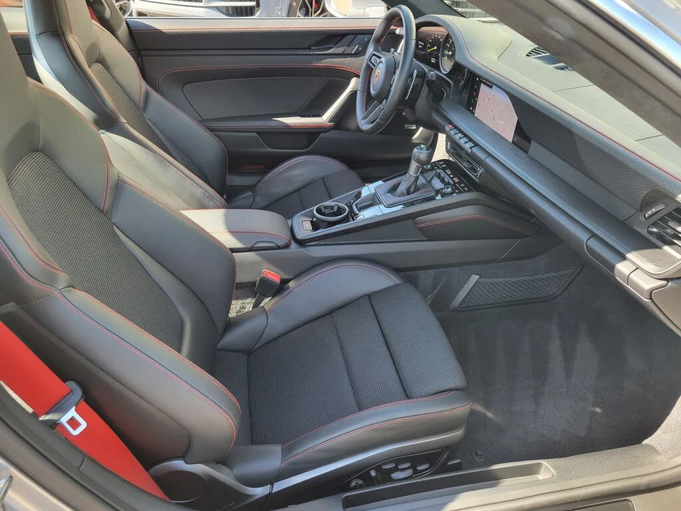 2022 Porsche 992 GT3 - Image 27 of 31