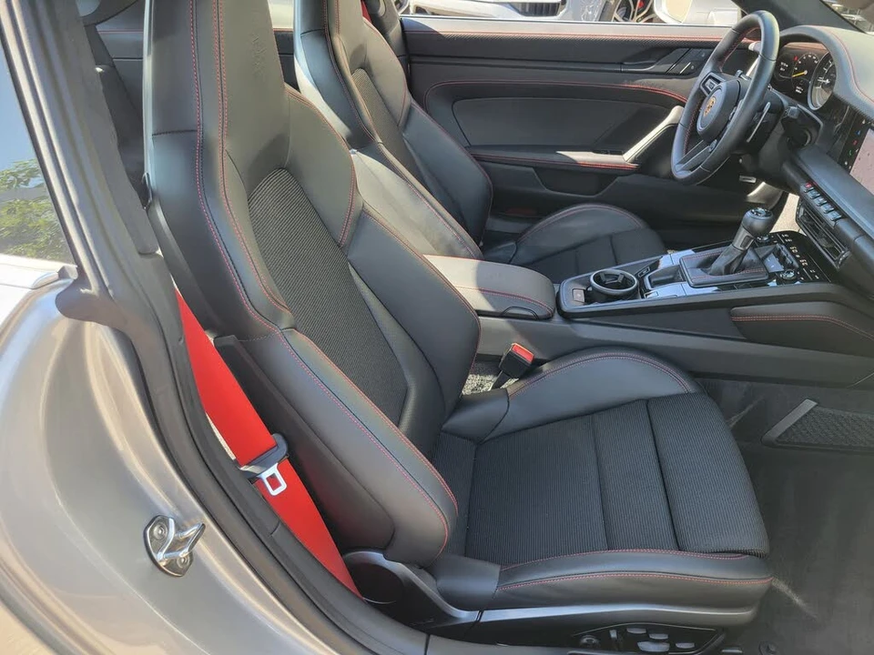 2022 Porsche 992 GT3 - Image 28 of 31