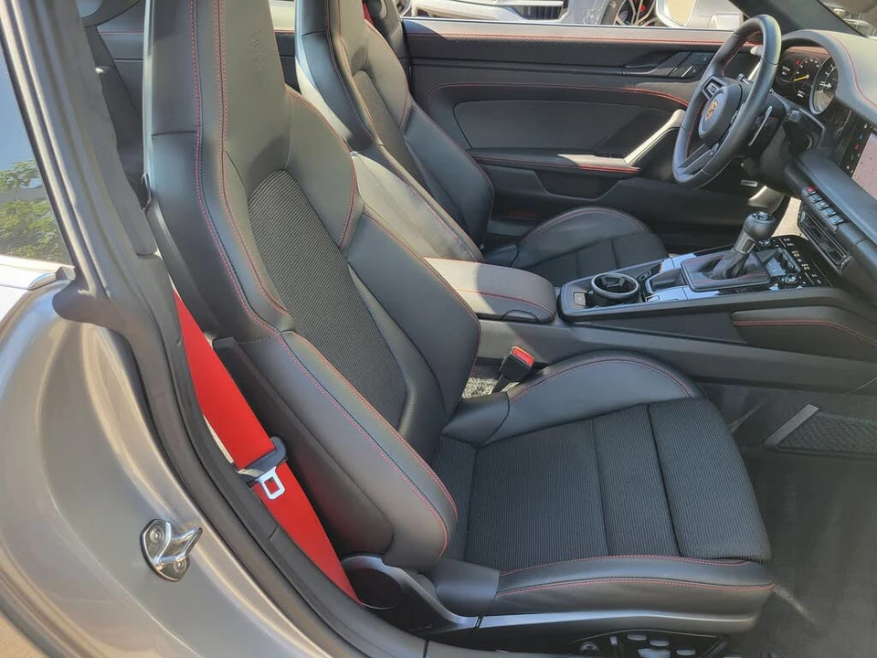 2022 Porsche 992 GT3 - Image 29 of 31