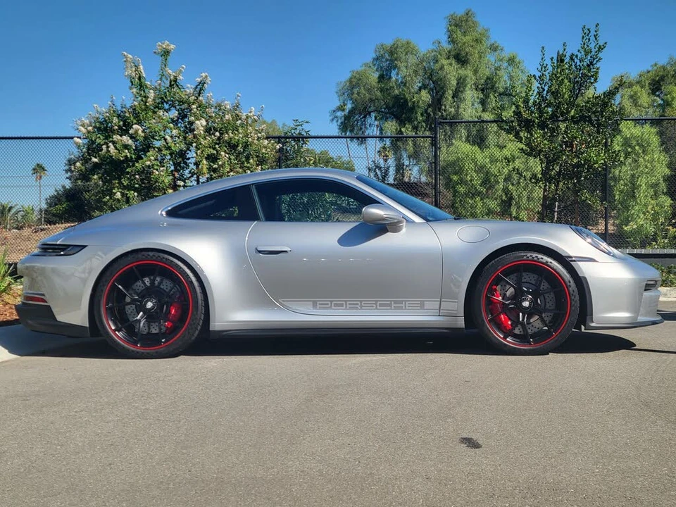 2022 Porsche 992 GT3 - Image 8 of 31