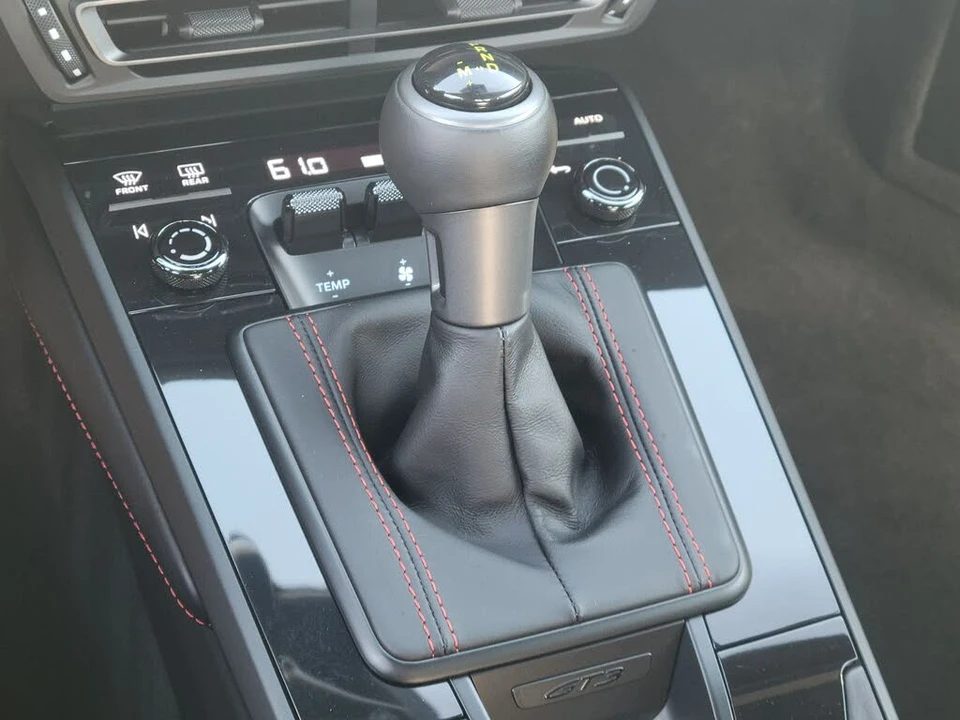 2022 Porsche 992 GT3 - Image 22 of 31