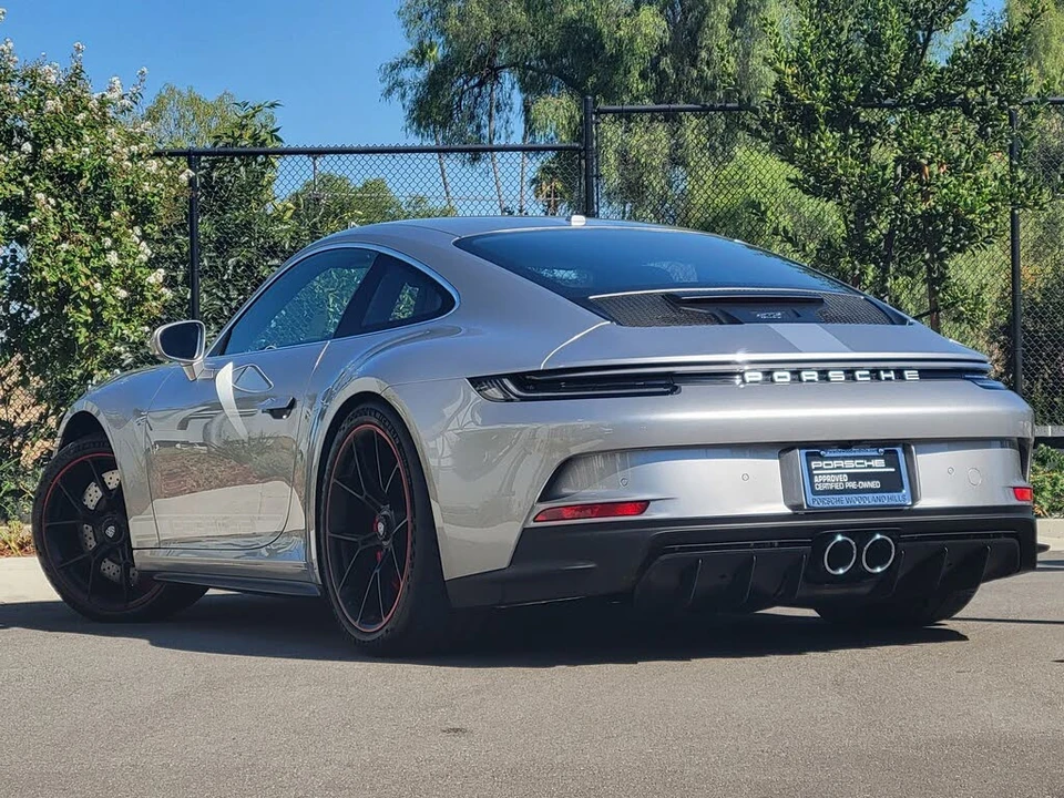 2022 Porsche 992 GT3 - Image 3 of 31