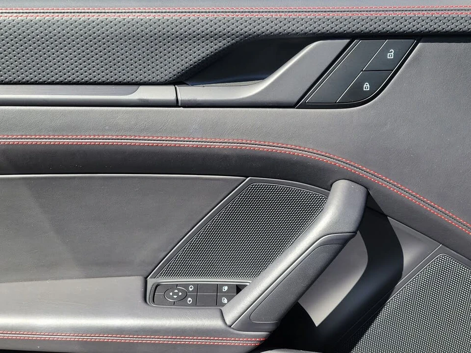 2022 Porsche 992 GT3 - Image 25 of 31