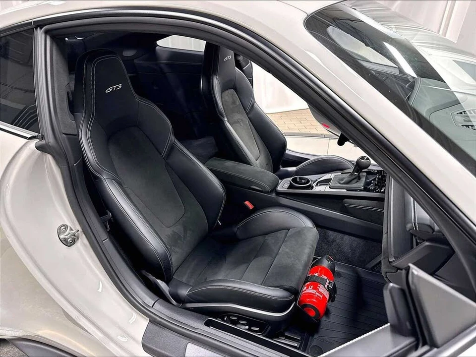 2022 Porsche 992 GT3 - Image 27 of 31