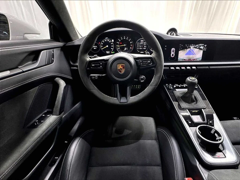 2022 Porsche 992 GT3 - Image 14 of 31