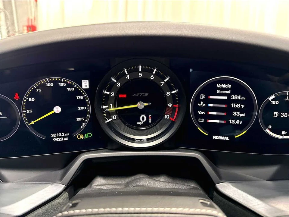 2022 Porsche 992 GT3 - Image 22 of 31