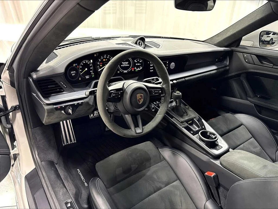 2022 Porsche 992 GT3 - Image 5 of 31