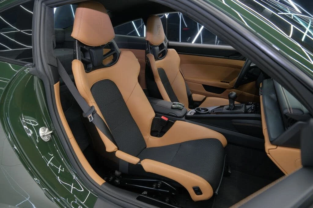 2022 Porsche 992 GT3 - Image 28 of 31