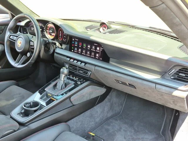 2022 Porsche 992 GT3 - Image 18 of 27
