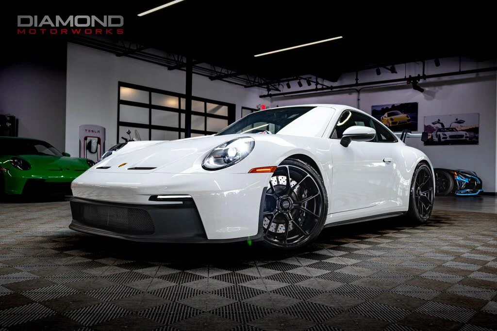2022 Porsche 992 GT3 - Image 28 of 31