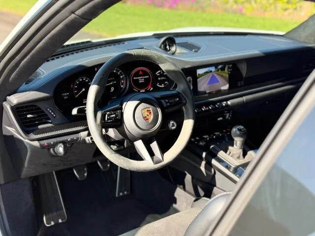 2022 Porsche 992 GT3 - Image 21 of 31