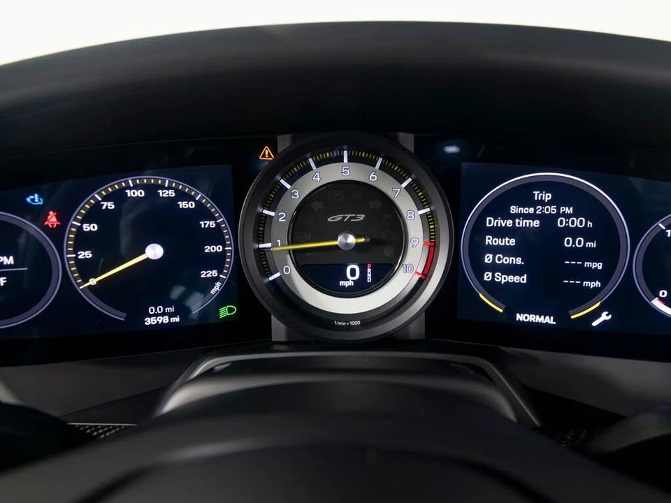 2022 Porsche 992 GT3 - Image 19 of 31