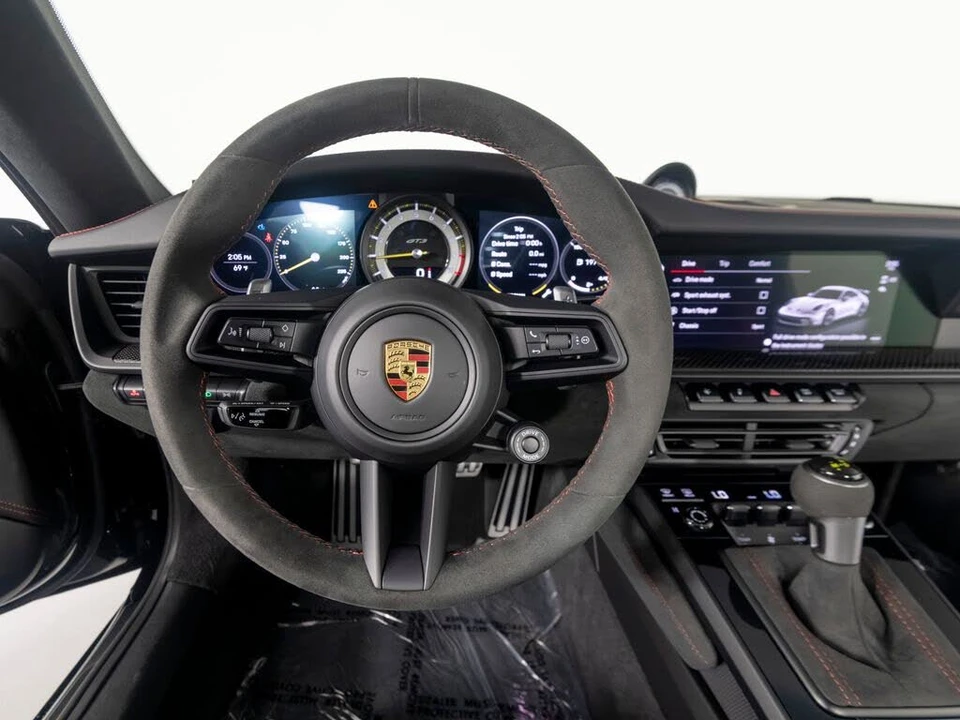 2022 Porsche 992 GT3 - Image 13 of 31