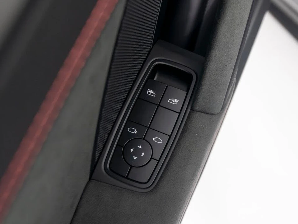 2022 Porsche 992 GT3 - Image 18 of 31