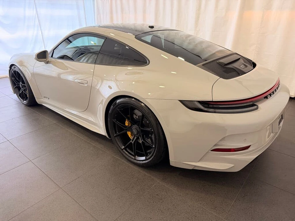 2022 Porsche 992 GT3 - Image 3 of 26