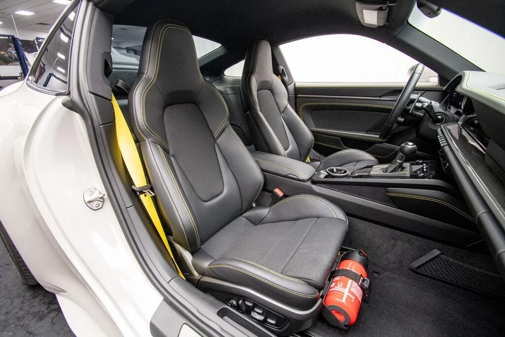 2022 Porsche 992 GT3 - Image 14 of 31