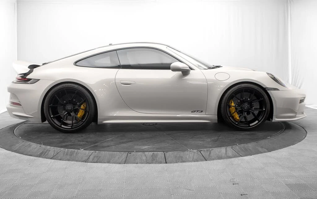 2022 Porsche 992 GT3 - Image 8 of 31