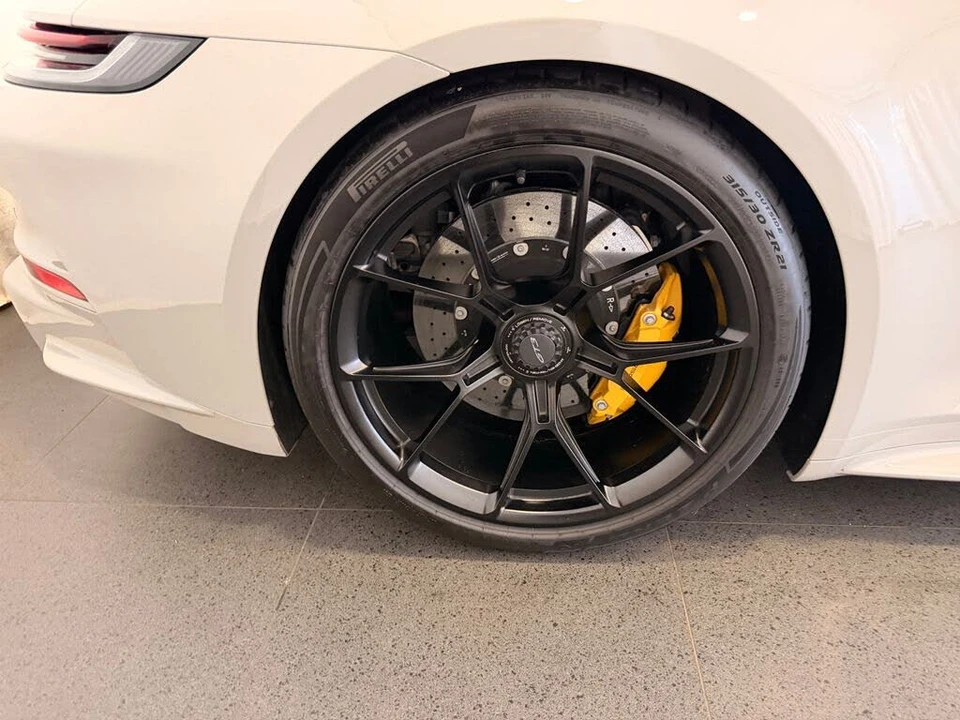2022 Porsche 992 GT3 - Image 10 of 26