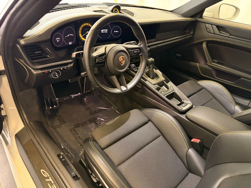 2022 Porsche 992 GT3 - Image 4 of 26