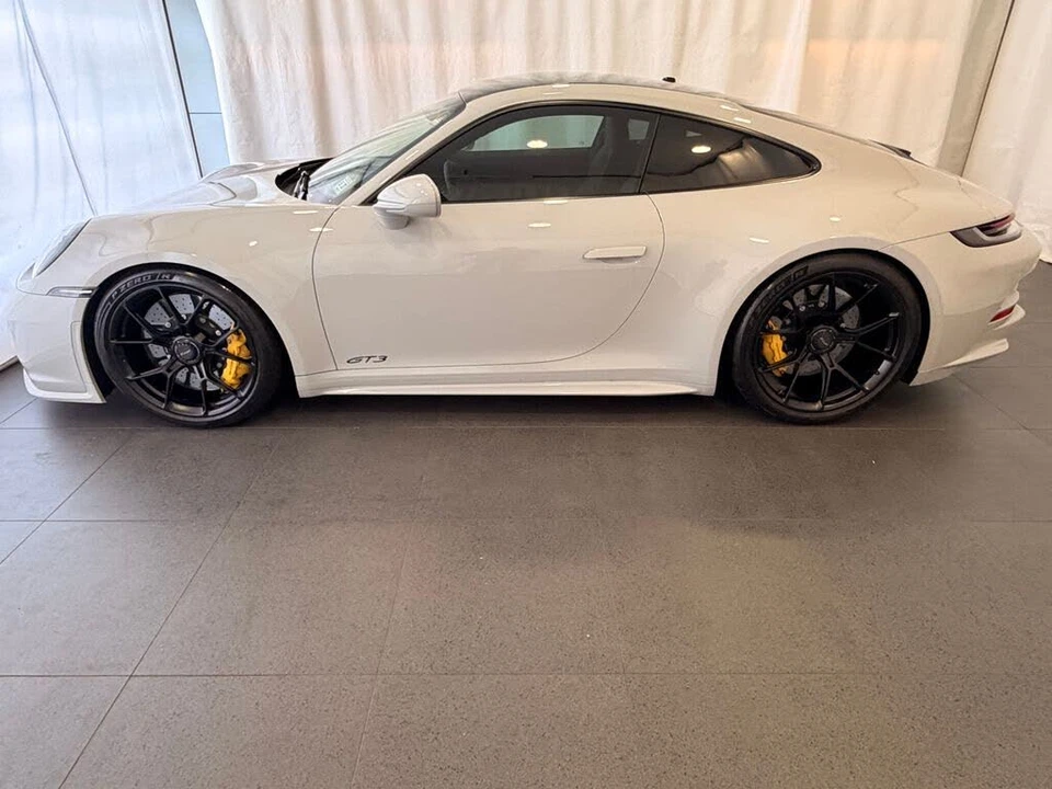 2022 Porsche 992 GT3 - Image 2 of 26