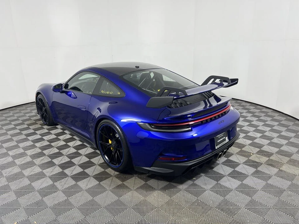 2022 Porsche 992 GT3 - Image 3 of 25