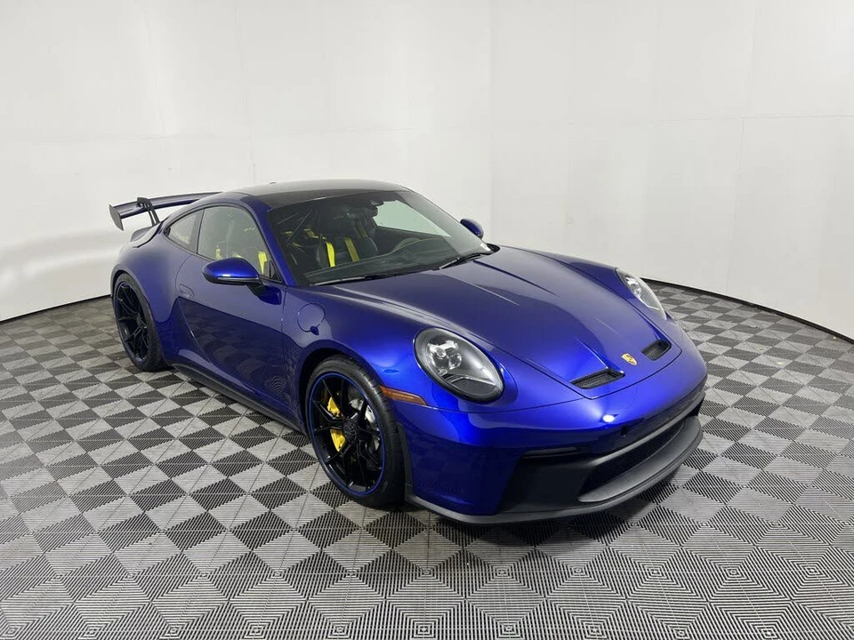 2022 Porsche 992 GT3 - Image 9 of 25