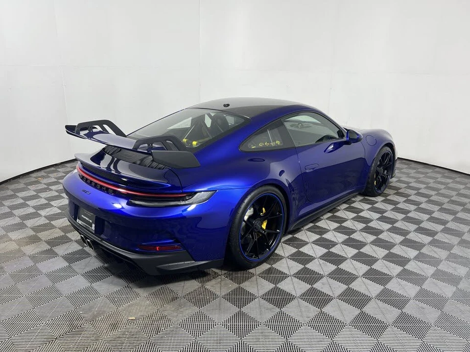 2022 Porsche 992 GT3 - Image 7 of 25